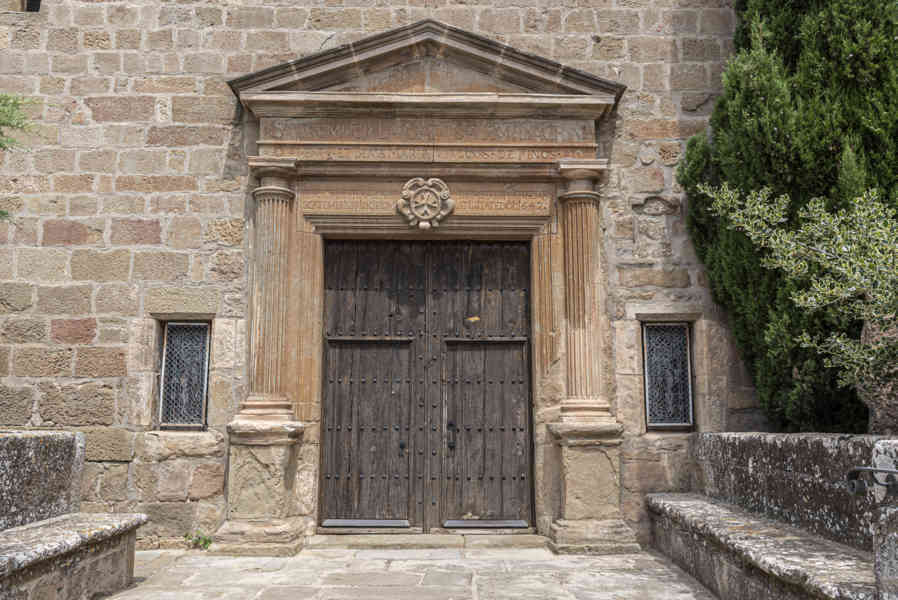 Lleida - Pinós 12 - santuario de Pinós.jpg
